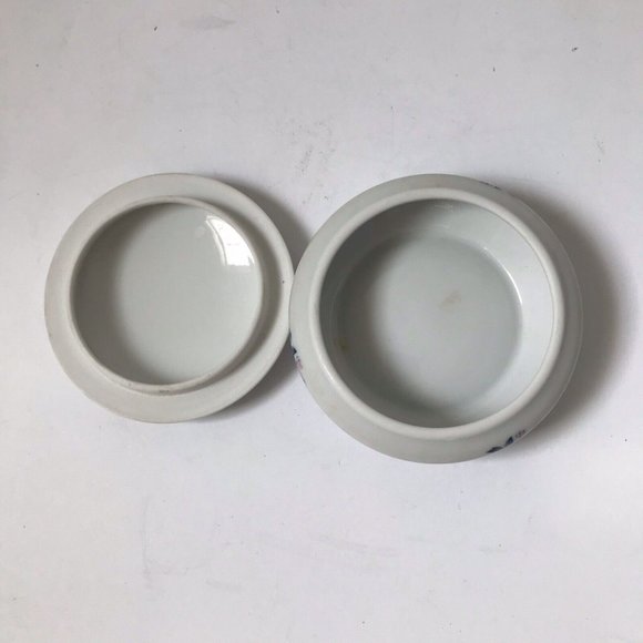 Rochard Limoges porcelain trinket box magnolia round blue pill jewelry gold trim - Picture 6 of 8